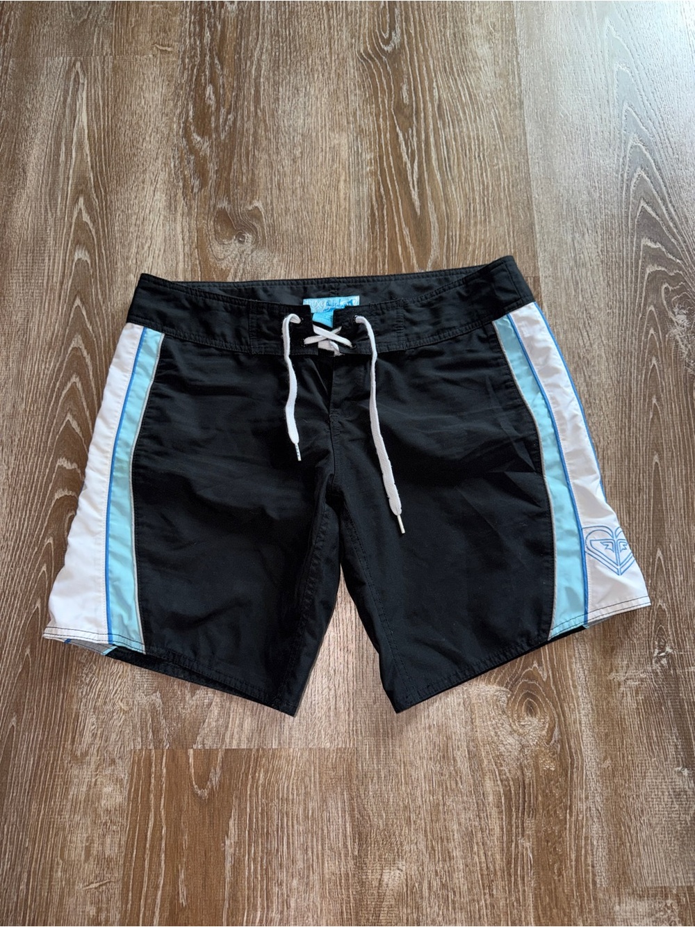 Vintage Y2K Roxy Black Board Shorts with Light Blue & White Panels